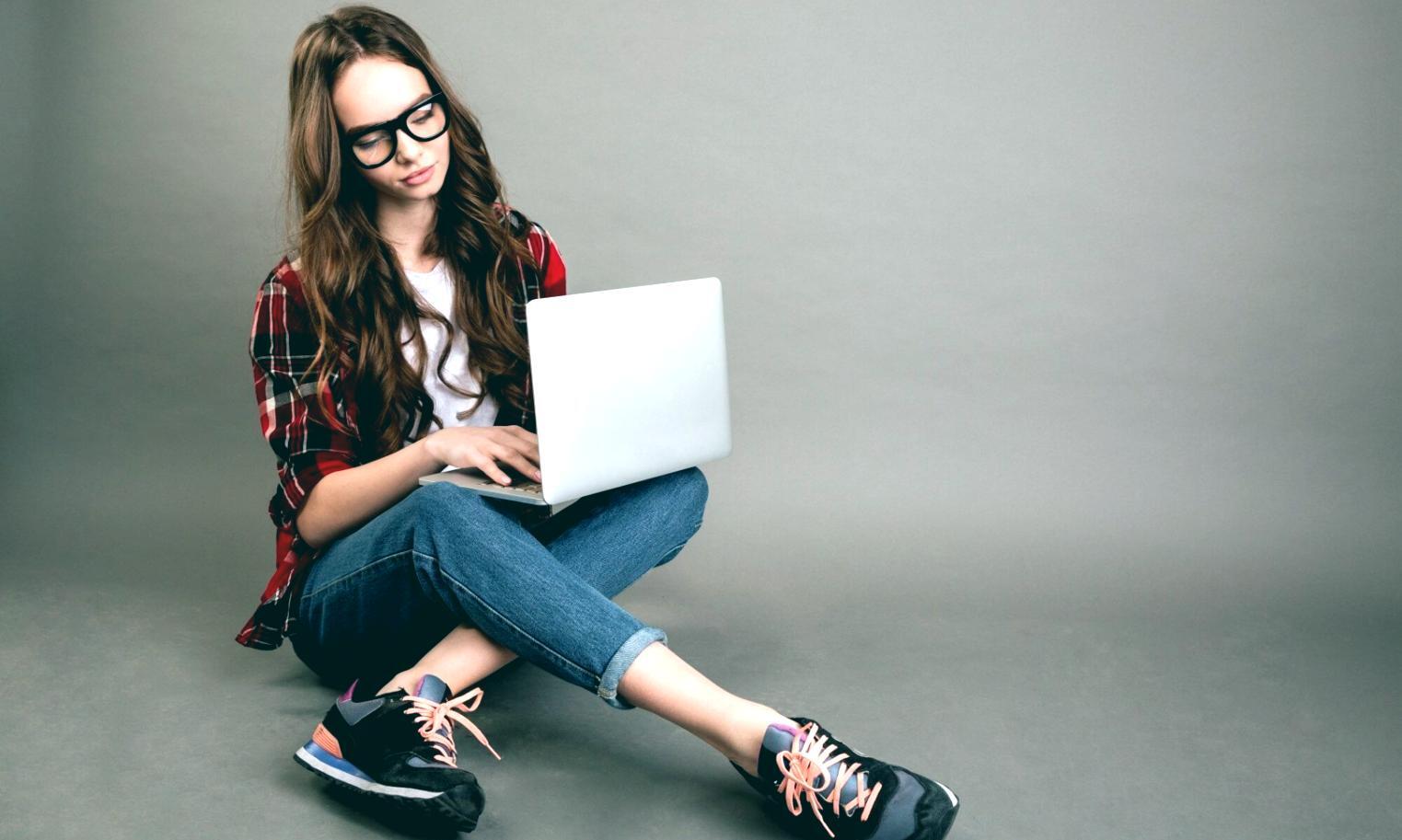 Teilnehmer bei einem Workshop über KI-gestützte Energieanalyse